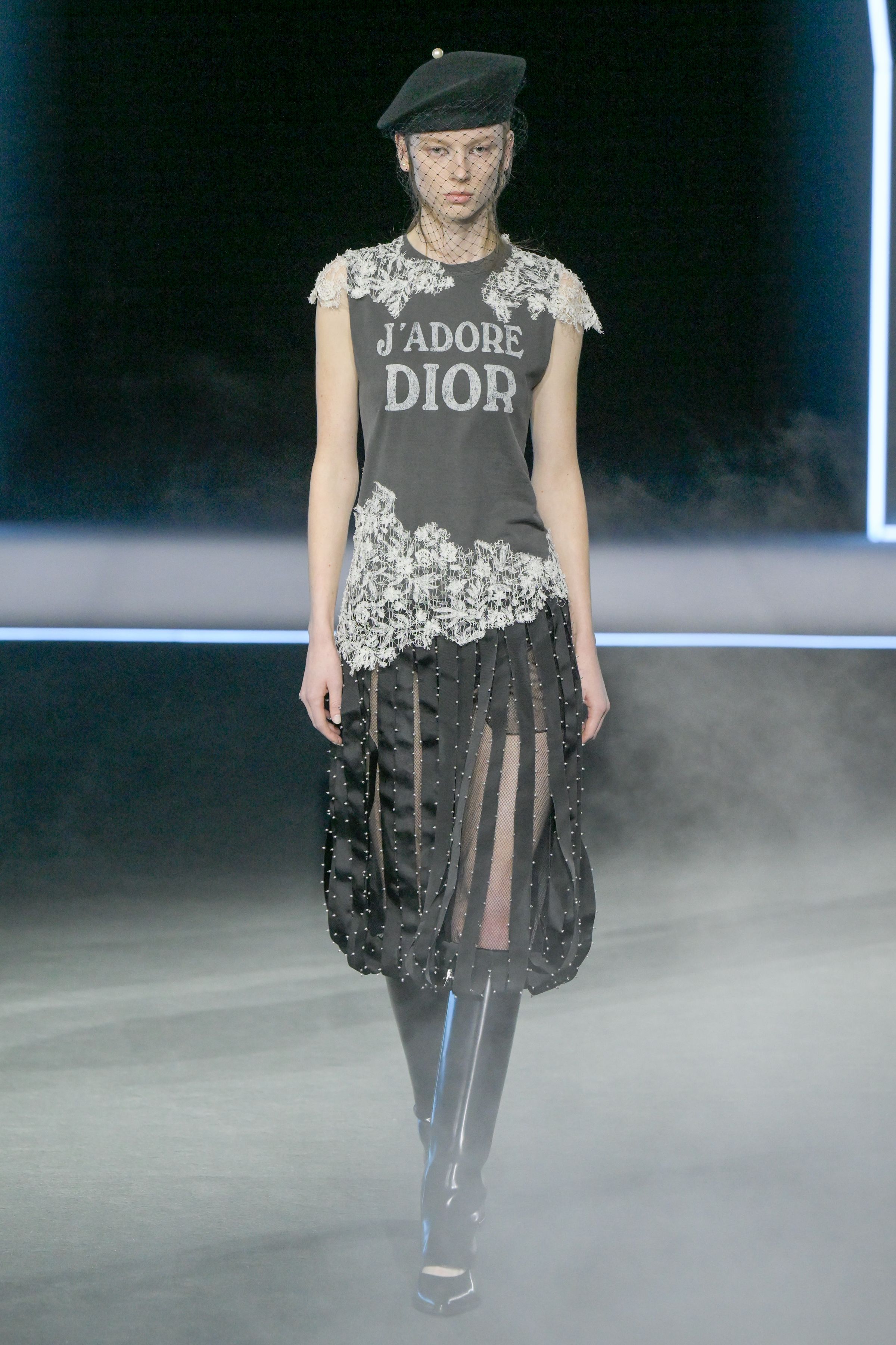 DOUBLE TAKE: CHLOÉ, FENDI, & DIOR! : Grab your fashion scrapbooks!